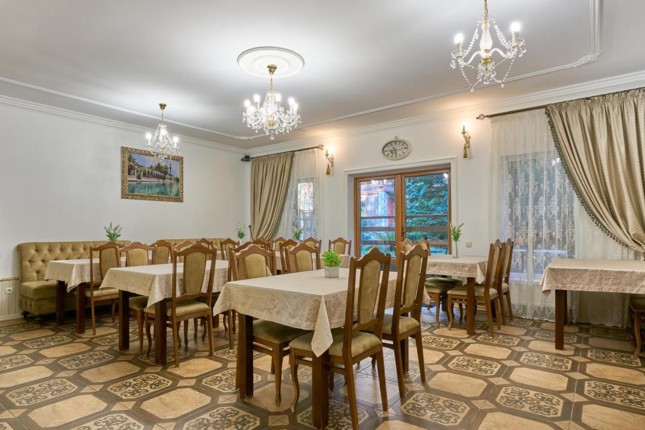 Tsaryna Sadyba Yablunytsya Exterior photo